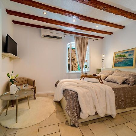 Charming Old Town Apartment Pjaca Split Bagian luar foto