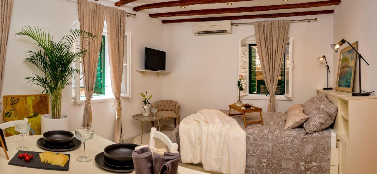 Charming Old Town Apartment Pjaca Split Bagian luar foto