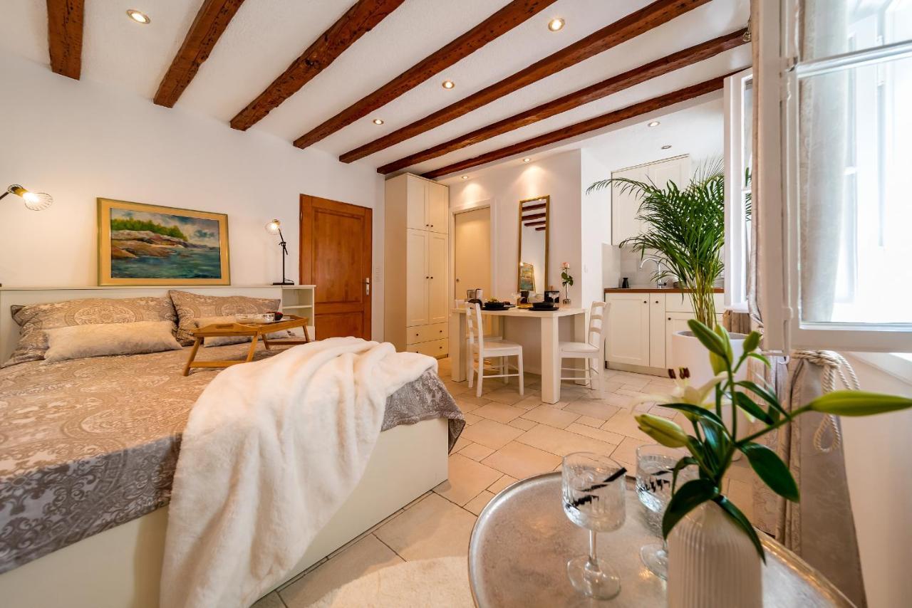 Charming Old Town Apartment Pjaca Split Bagian luar foto