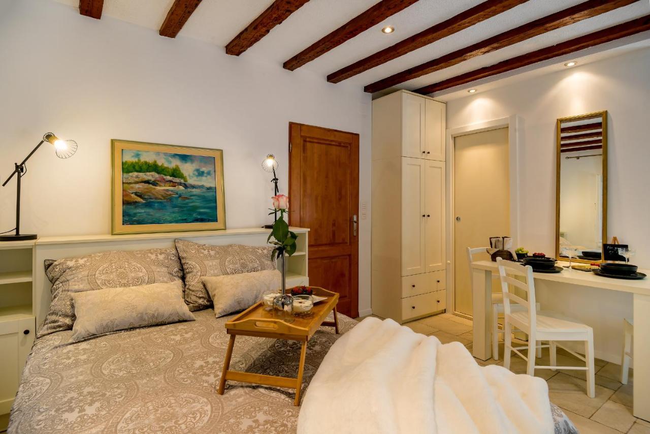 Charming Old Town Apartment Pjaca Split Bagian luar foto